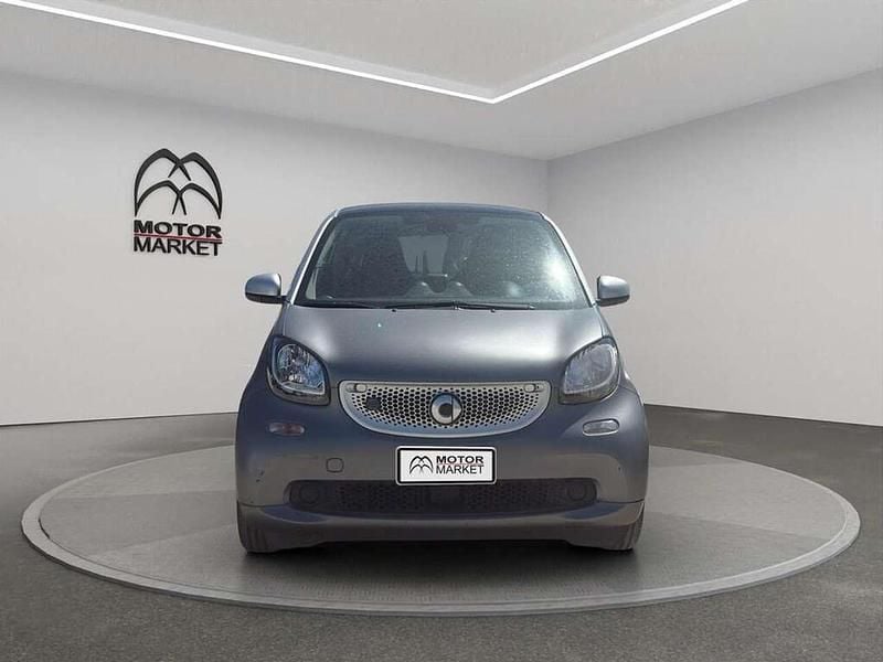 Usata Smart ForTwo Electric Drive Passion 60 kW (82 CV) 2019 Gray Berlina