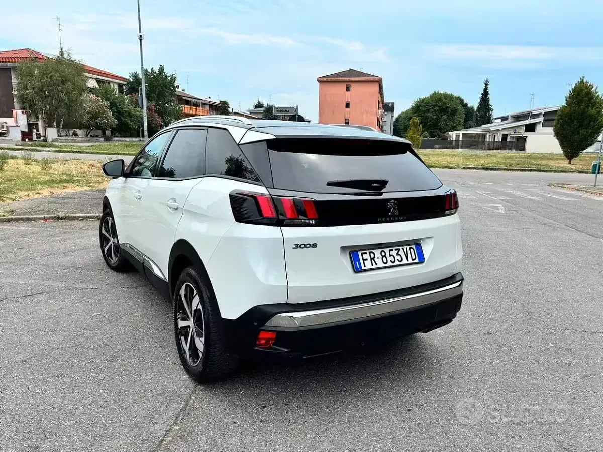 Usata Peugeot 3008 GT-line 131 CV (96 kW) 2018 Bianco SUV