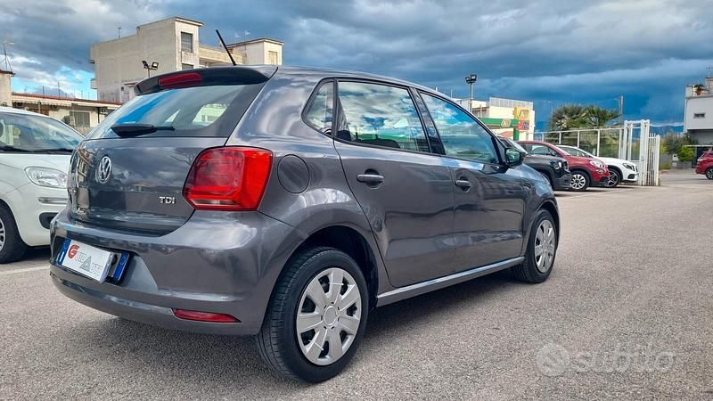 Usata VW Polo Business 75 CV (55 kW) 2015 Grigio Berlina