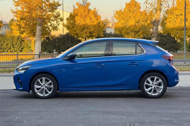 Usata Opel Corsa Elegance 101 CV (74 kW) 2021 Blu/azzurro Utilitaria