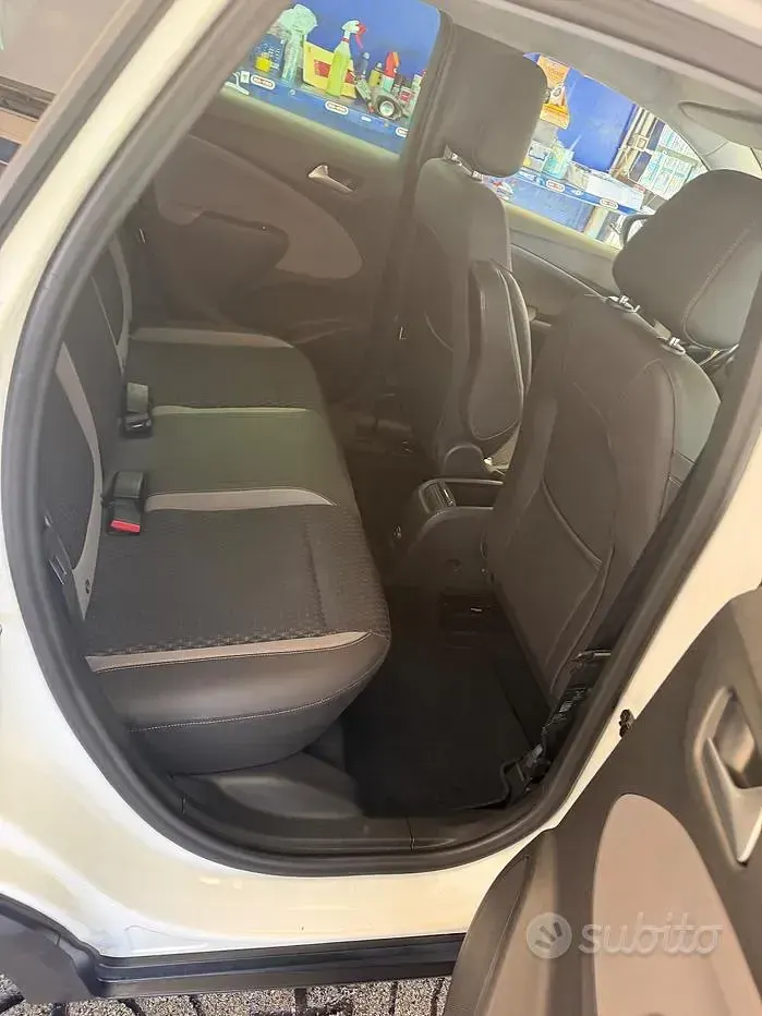 Usata Opel Crossland X 99 CV (72 kW) 2017 Bianco SUV