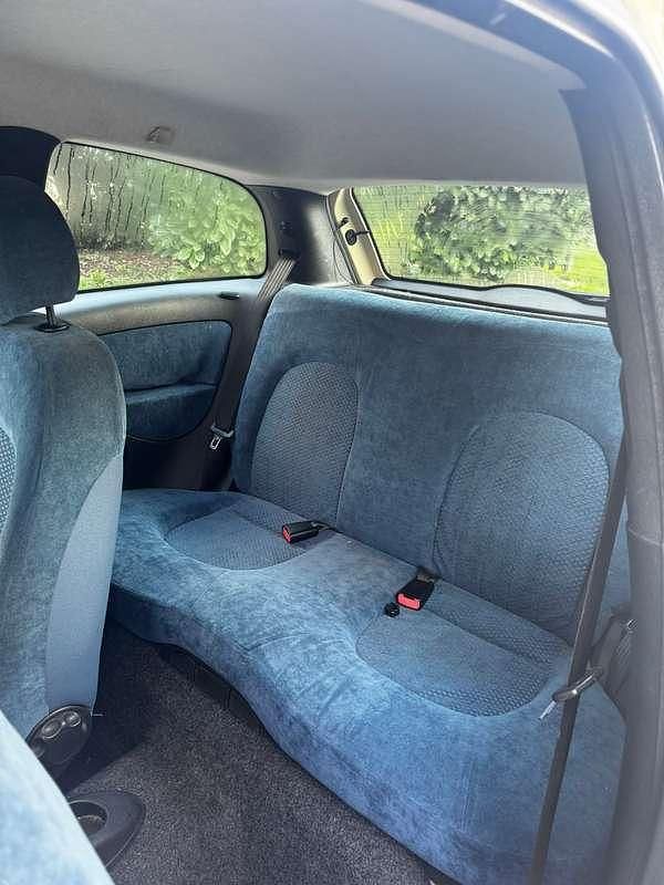 Usata Lancia Ypsilon 60 CV (44 kW) 2005 Beige Utilitaria