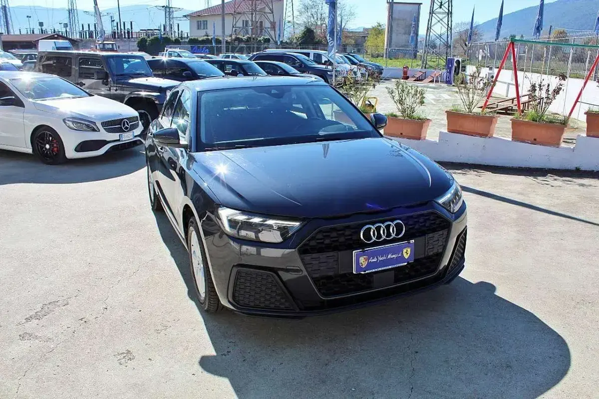 Usata Audi A1 Business 95 CV (69 kW) 2021 Gray SUV