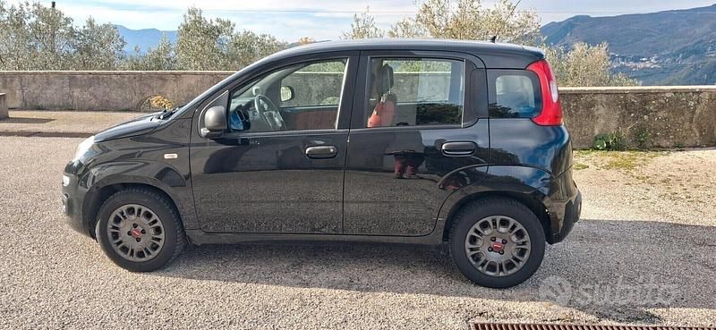 Usata Fiat Panda Easy 74 CV (54 kW) 2013 Nero Utilitaria