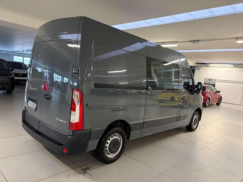 Usata Renault Master 180 CV (132 kW) 2022 Grigo metallizato Furgone