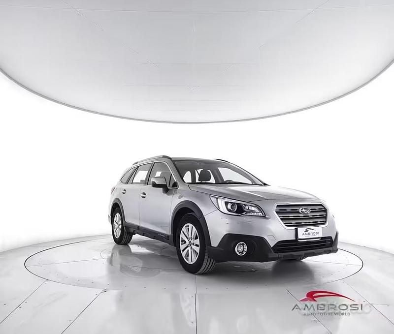 Usata Subaru Outback 150 CV (110 kW) 2016 Grigio Station wagon
