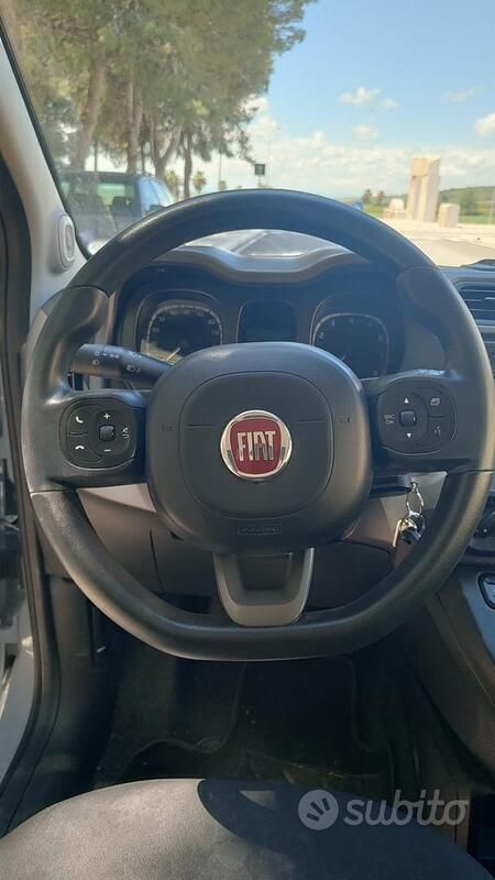 Usata Fiat Panda Connect 70 CV (51 kW) 2021 Blu Utilitaria