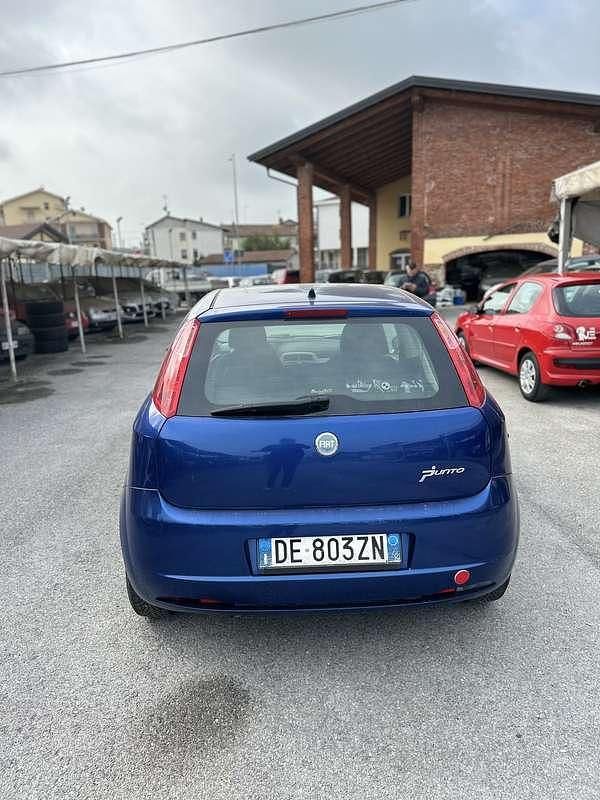 Usata Fiat Grande Punto Dynamic 90 CV (66 kW) 2006 Utilitaria