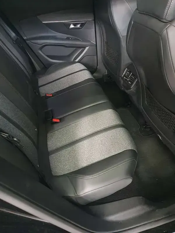 Usata Peugeot 3008 Allure 131 CV (96 kW) 2020 Nero SUV