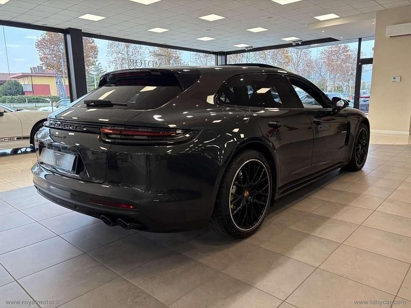 Usata Porsche Panamera 4 Sport Turismo 330 CV (242 kW) 2020 Grigio Berlina
