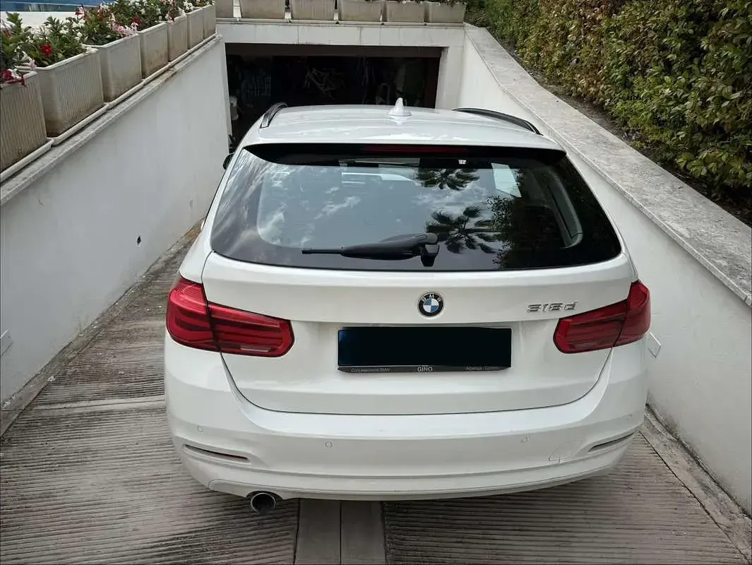 Usata BMW 318 Advantage 150 CV (110 kW) 2019 Station wagon