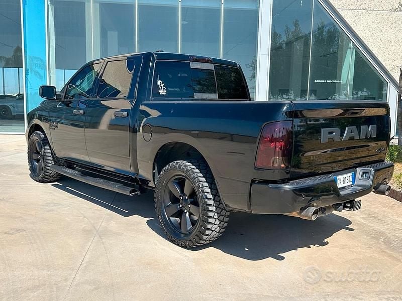 Usata Dodge Ram 401 CV (294 kW) 2022 Nero Pick-up