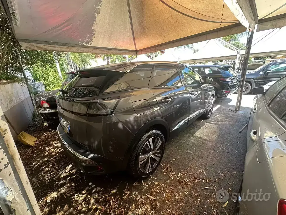 Usata Peugeot 3008 Allure 131 CV (96 kW) 2022 Grigio SUV