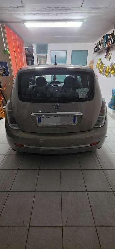 Usata Lancia Ypsilon 69 CV (50 kW) 2007 Grigio Utilitaria