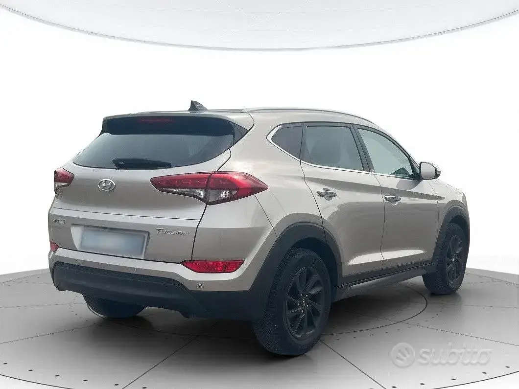 Usata Hyundai Tucson Xpossible 116 CV (85 kW) 2016 Giallo SUV
