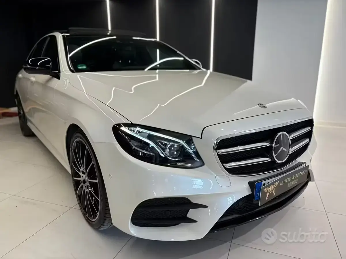 Usata Mercedes E300 Premium 245 CV (180 kW) 2019 Bianco Berlina