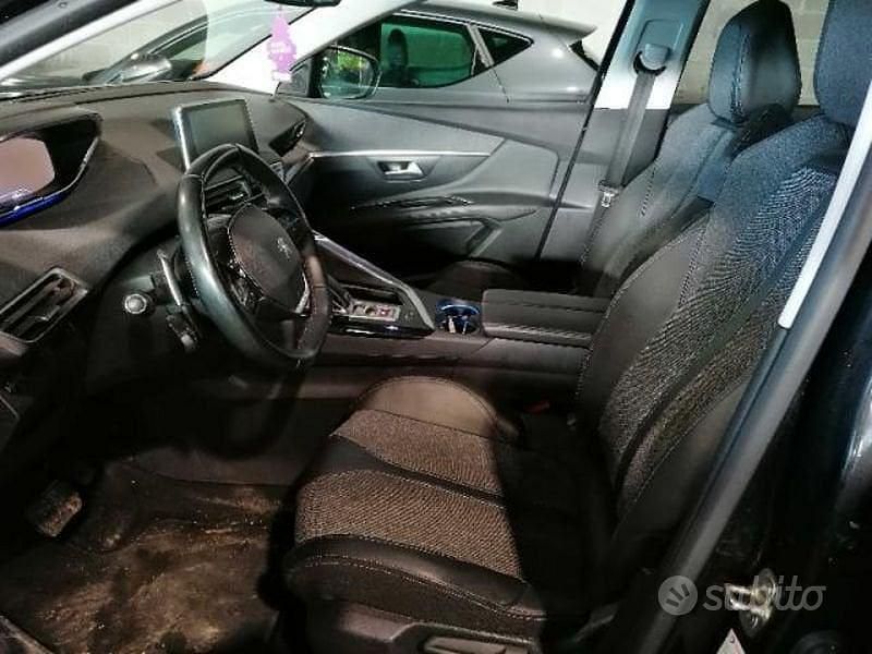 Usata Peugeot 3008 Allure 130 CV (95 kW) 2020 Nero SUV