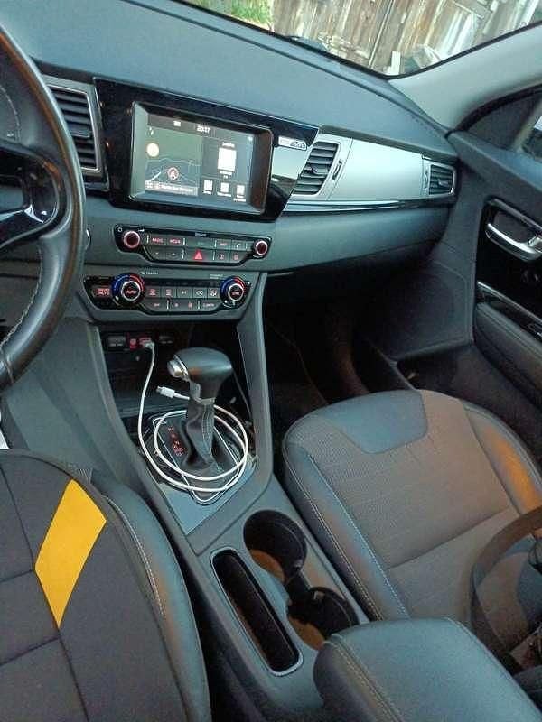 Usata Kia Niro 105 CV (77 kW) 2018 Bianco SUV