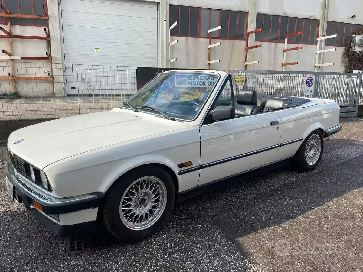 Usata BMW 320 Cabriolet 129 CV (94 kW) 1990 Bianco Cabrio