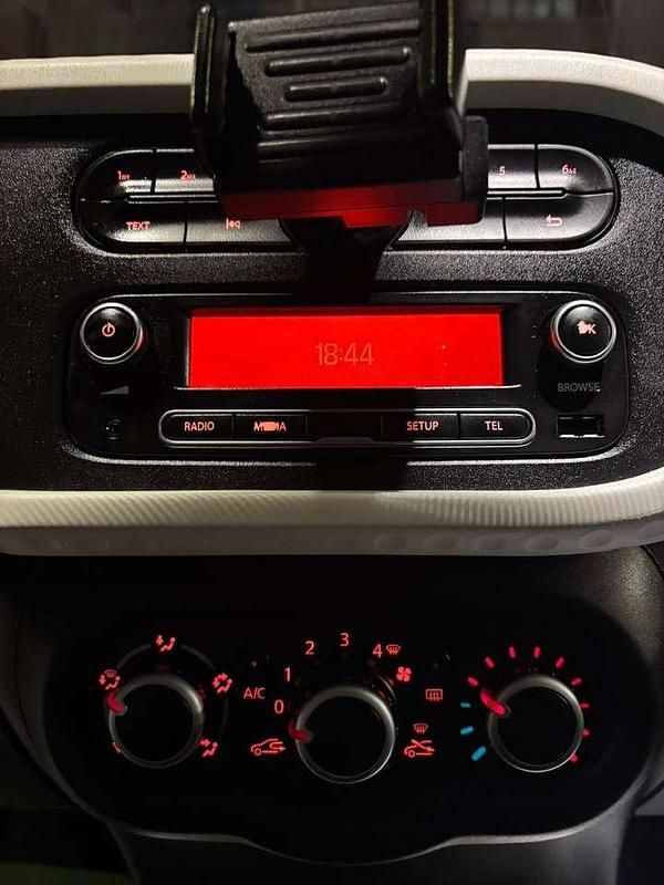 Usata Renault Twingo Life 69 CV (50 kW) 2017 Bianco Utilitaria