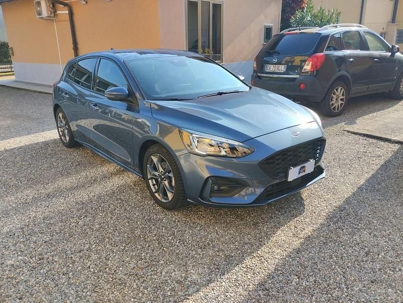 Usata Ford Focus ST-Line 125 CV (91 kW) 2020 Blu Berlina