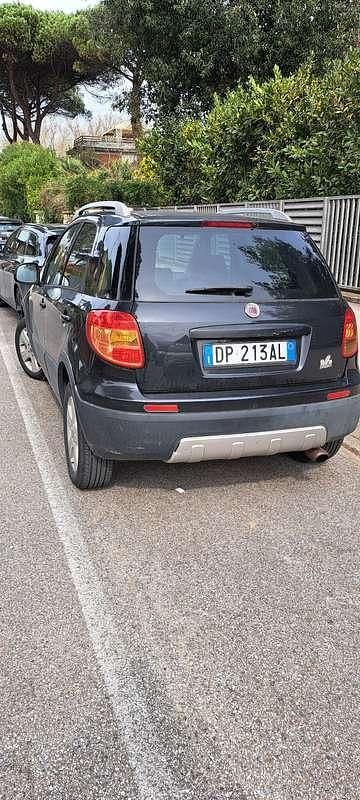 Usata Fiat Sedici 120 CV (88 kW) 2008 SUV