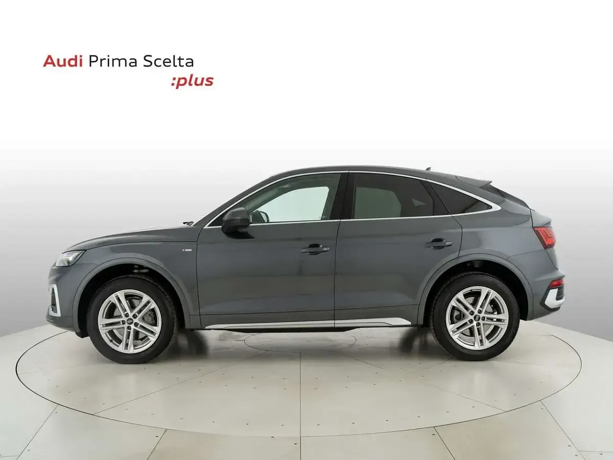 Usata Audi Q5 Sportback S-line plus 204 CV (150 kW) 2022 Grigio daytona perla SUV