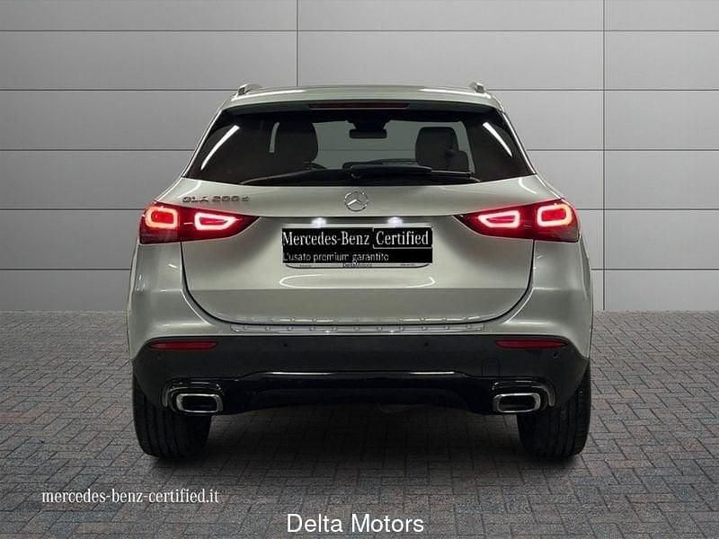 Begagnad Mercedes GLA200 Premium 150 HK (110 kW) 2021 Svart SUV