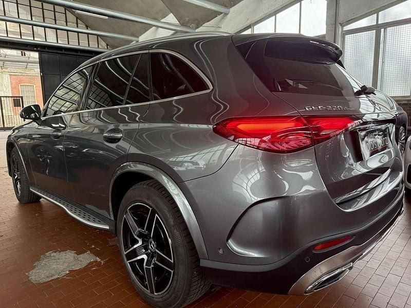 Usata Mercedes GLC220 AMG Line Premium Plus 197 CV (144 kW) 2023 Grigio SUV