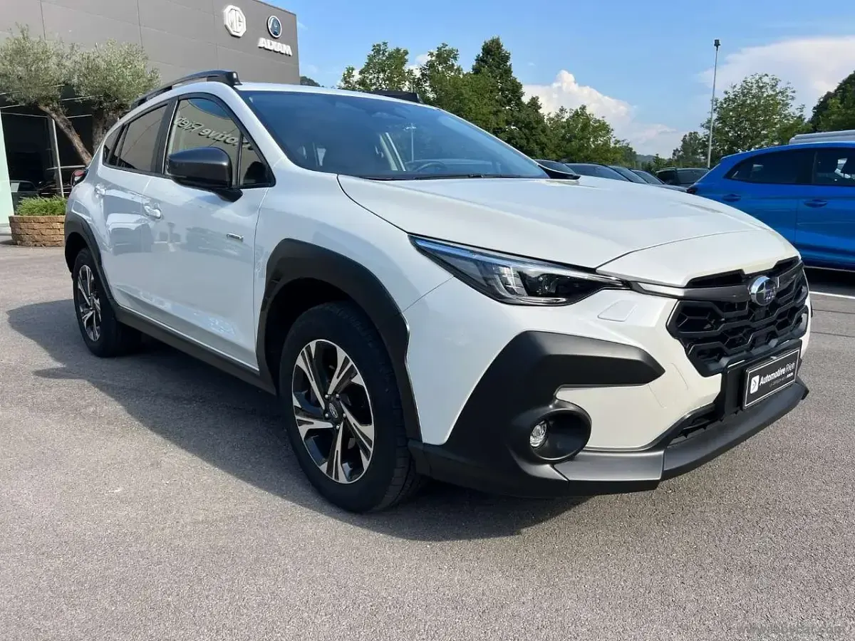 Usata Subaru Crosstrek Style 136 CV (100 kW) 2024 Bianco SUV
