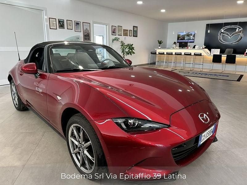 Usata Mazda MX5 Exclusive-Line 132 CV (97 kW) 2025 Soul red crystal Cabrio