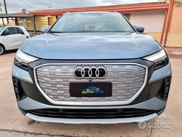 Usata Audi Q4 e-tron Advanced 69 kW (95 CV) 2022 Argento SUV