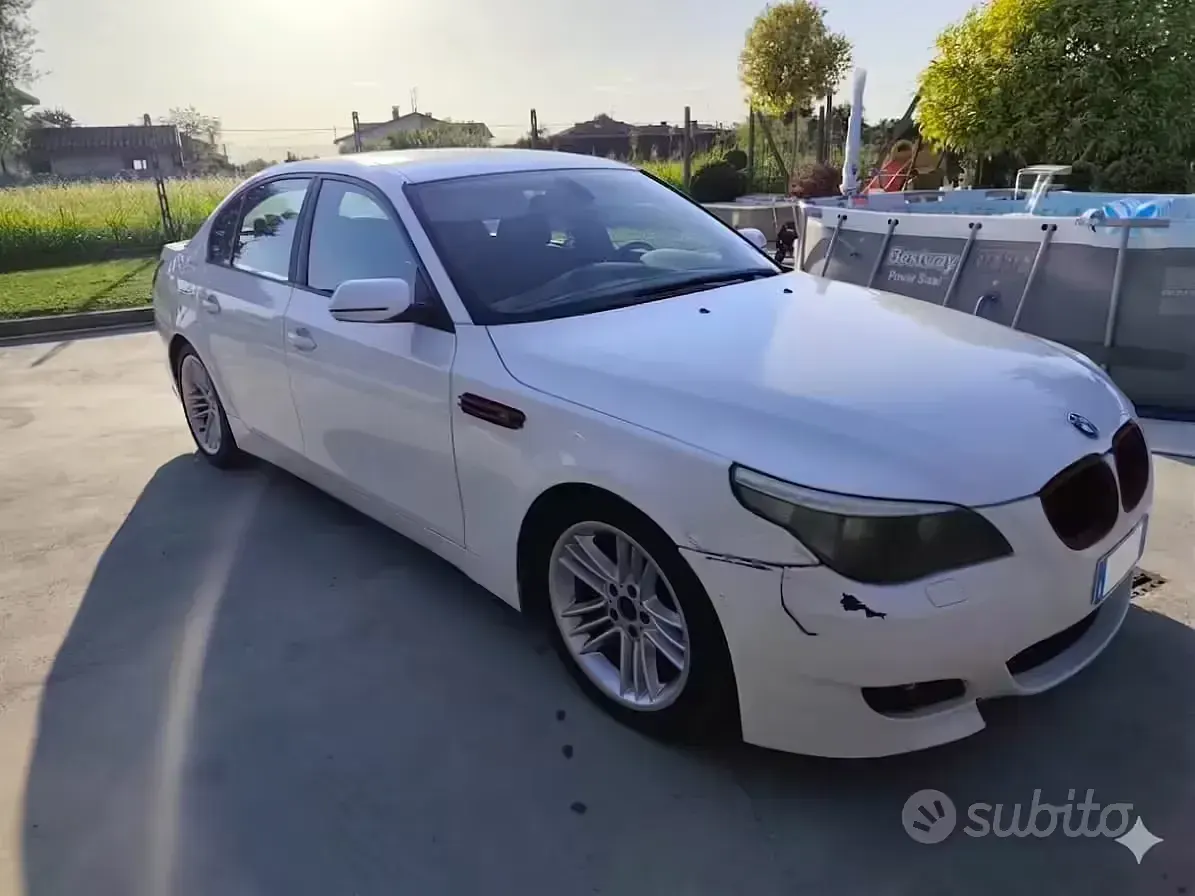 Usata BMW 530 Efficient Dynamics 2003 Bianco Berlina