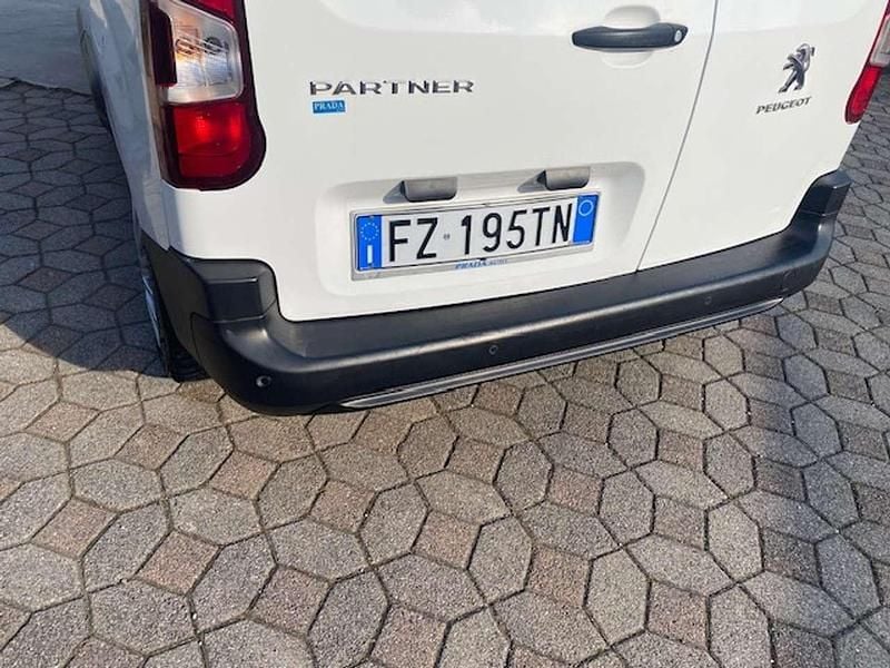 Usata Peugeot Partner Premium 99 CV (72 kW) 2019 Bianco Monovolume