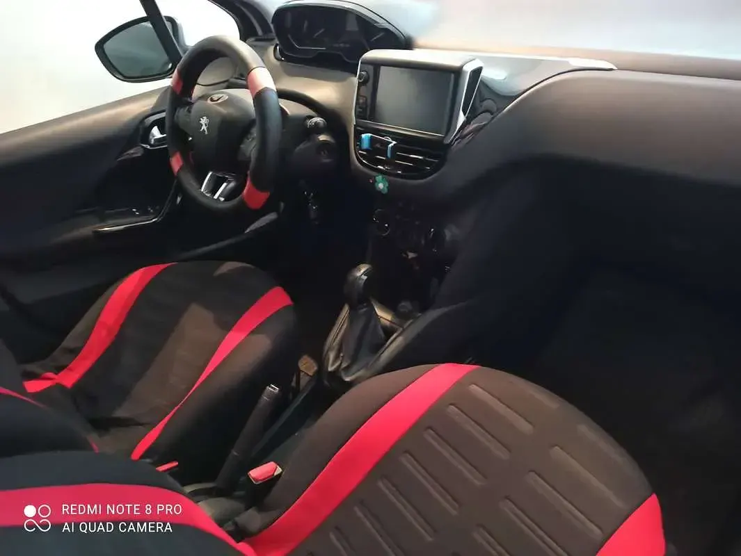 Usata Peugeot 208 Active 75 CV (55 kW) 2016 Bianco Utilitaria