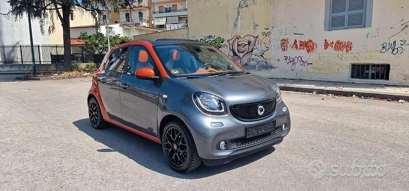 Usata Smart ForFour Passion 90 CV (66 kW) 2016 Grigio Utilitaria