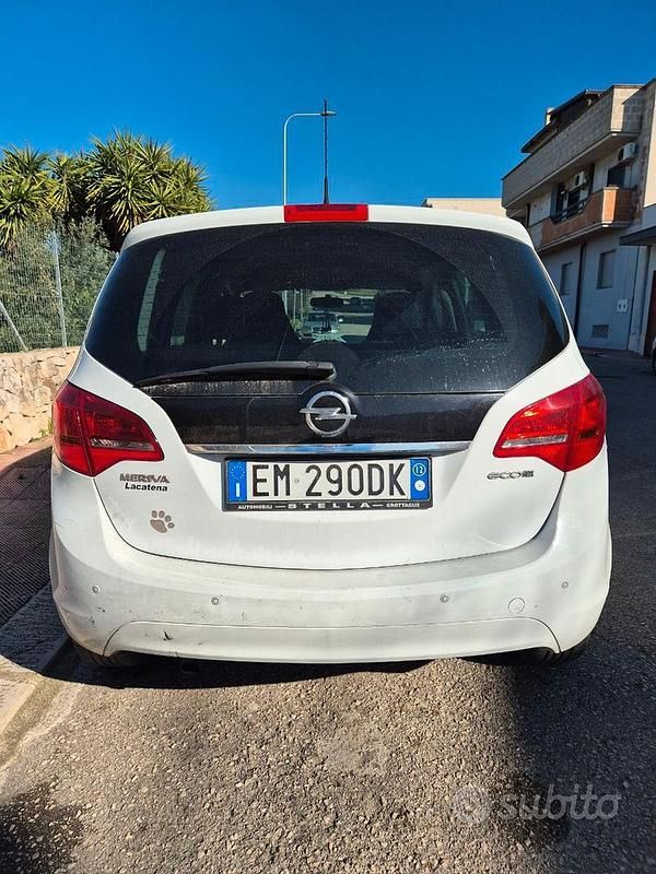 Usata Opel Meriva 95 CV (69 kW) 2012 Bianco Monovolume