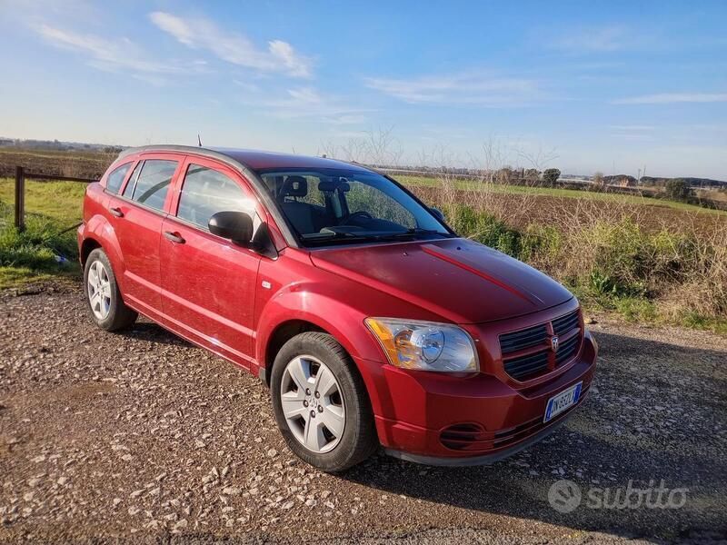 Rosso Usata 2008 Dodge Caliber Due volumi | 2800 € (Buon prezzo) - Immagine 1/4