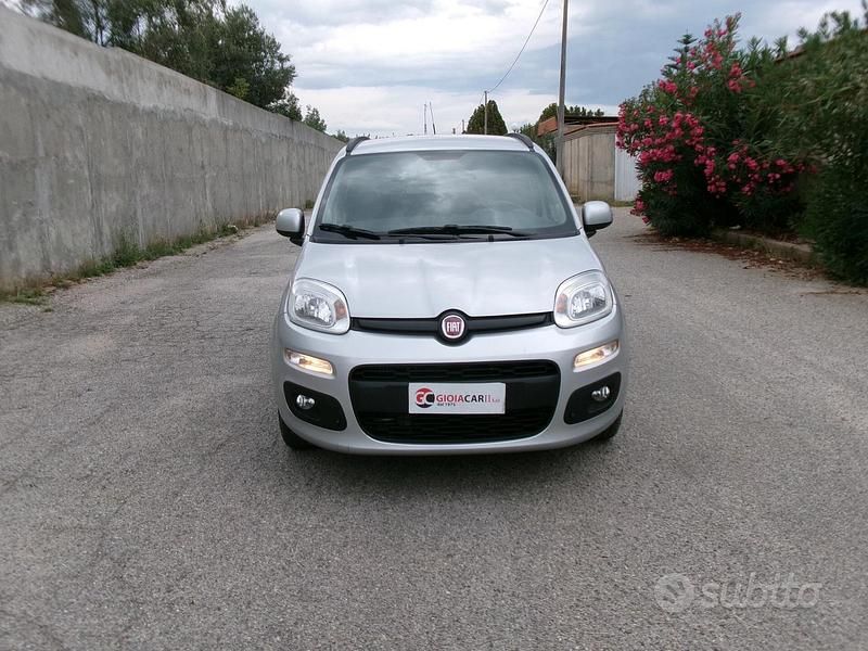Usata Fiat Panda Lounge 95 CV (69 kW) 2018 Argento Utilitaria