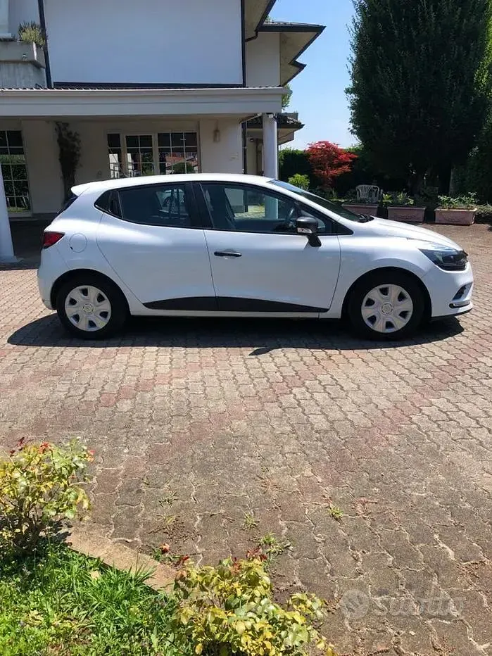 Usata Renault Clio IV 54 CV (39 kW) 2016 Bianco Furgone