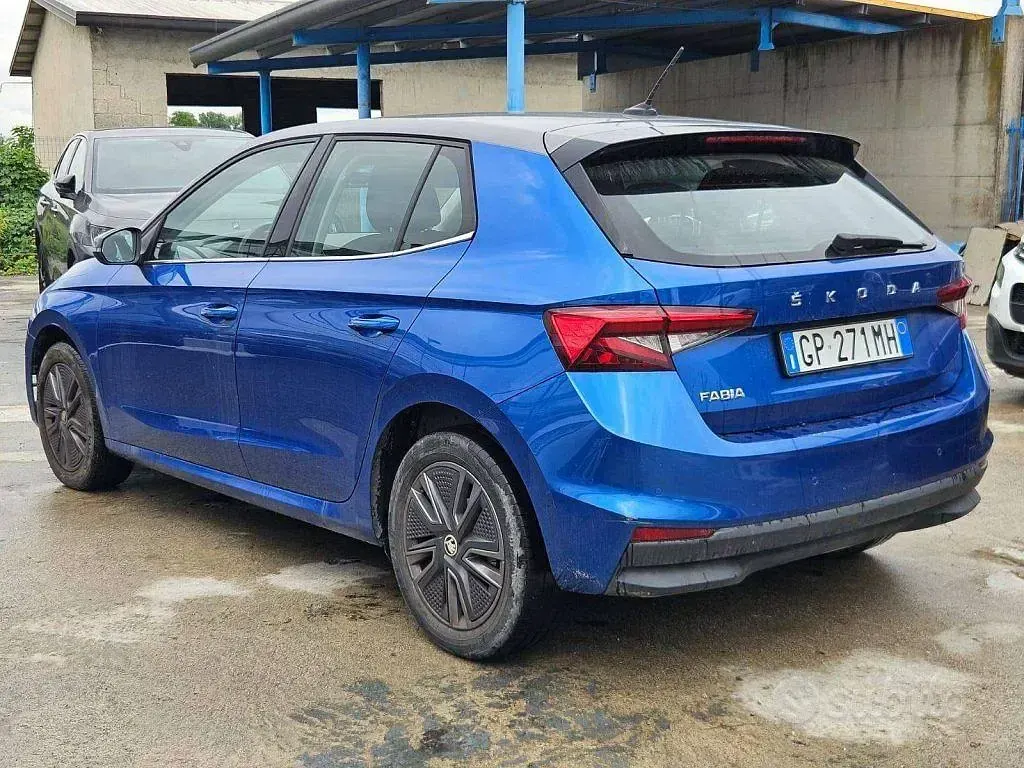 Usata Skoda Fabia Style 80 CV (58 kW) 2023 Blu/azzurro Utilitaria