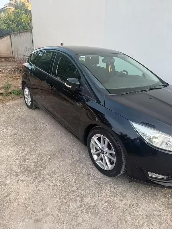 Usata Ford Focus 110 CV (80 kW) 2018 Nero Berlina