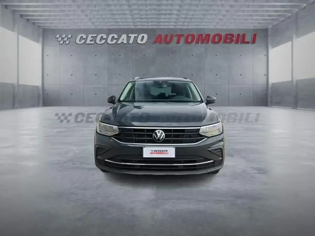 Usata VW Tiguan Life 150 CV (110 kW) 2023 Grigio SUV