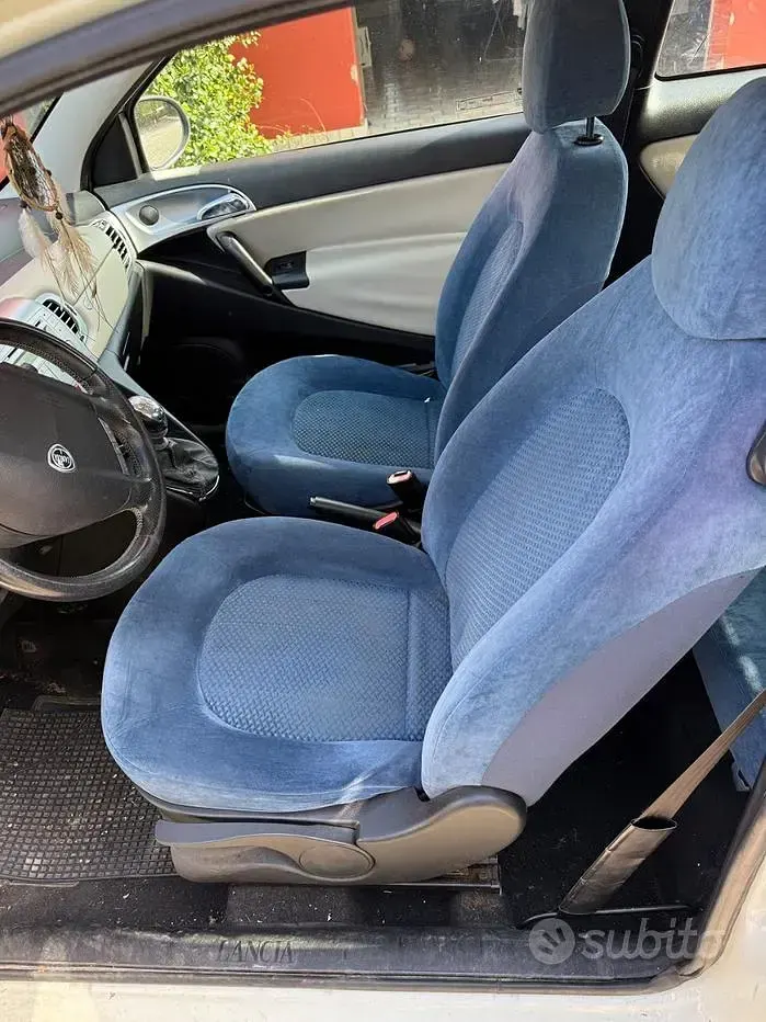 Usata Lancia Ypsilon 95 CV (69 kW) 2009 Bianco Utilitaria