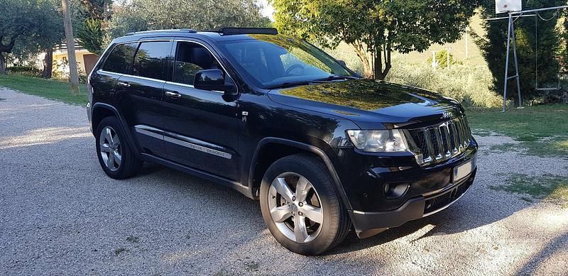 Usata Jeep Grand Cherokee 241 CV (177 kW) 2011 Nero SUV