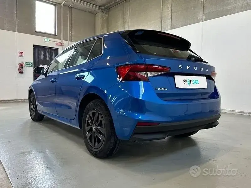 Usata Skoda Fabia 80 CV (58 kW) 2025 Blu Utilitaria