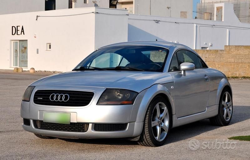 Usata Audi TT 179 CV (131 kW) 1999 Grigio Coupé