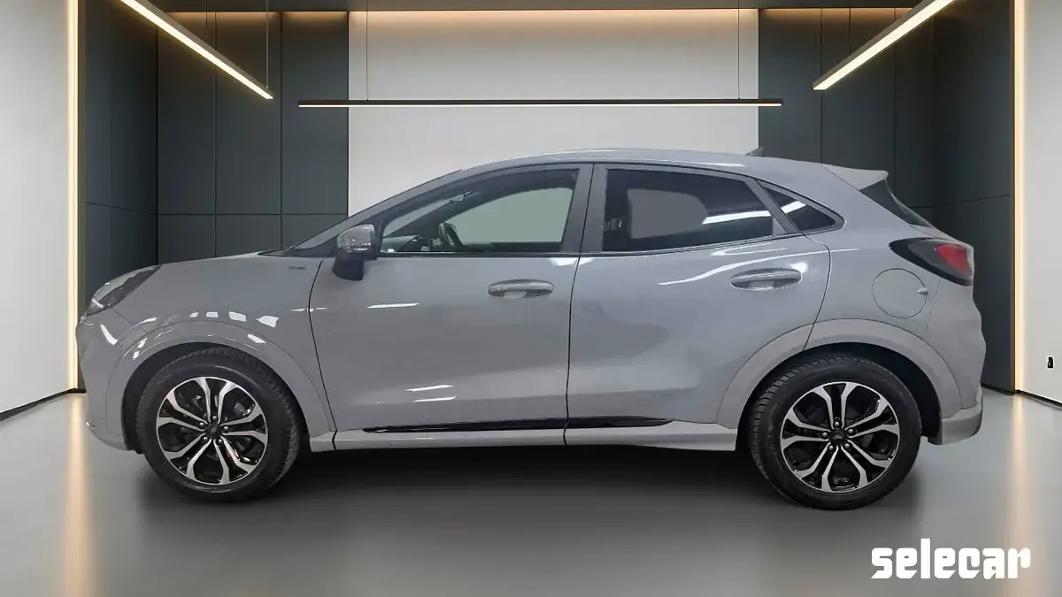 Usata Ford Puma ST-Line X 125 CV (91 kW) 2021 Grigio freccia perla SUV
