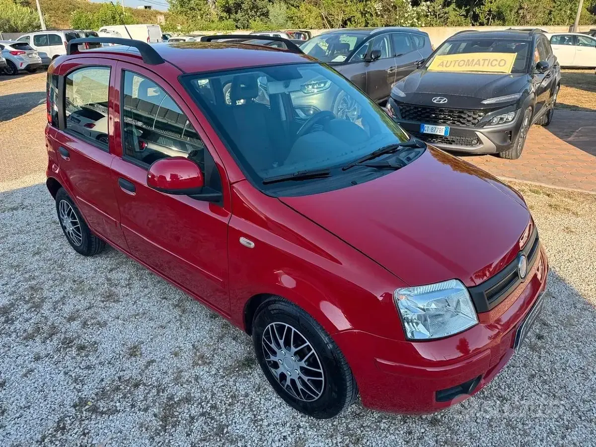 Usata Fiat Panda Active 69 CV (50 kW) 2011 Rosso Utilitaria