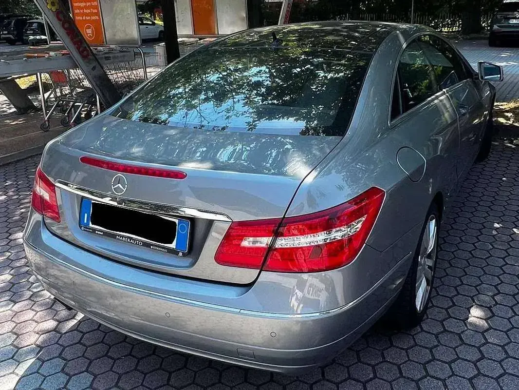 Usata Mercedes E250 204 CV (150 kW) 2013 Grigio Coupé